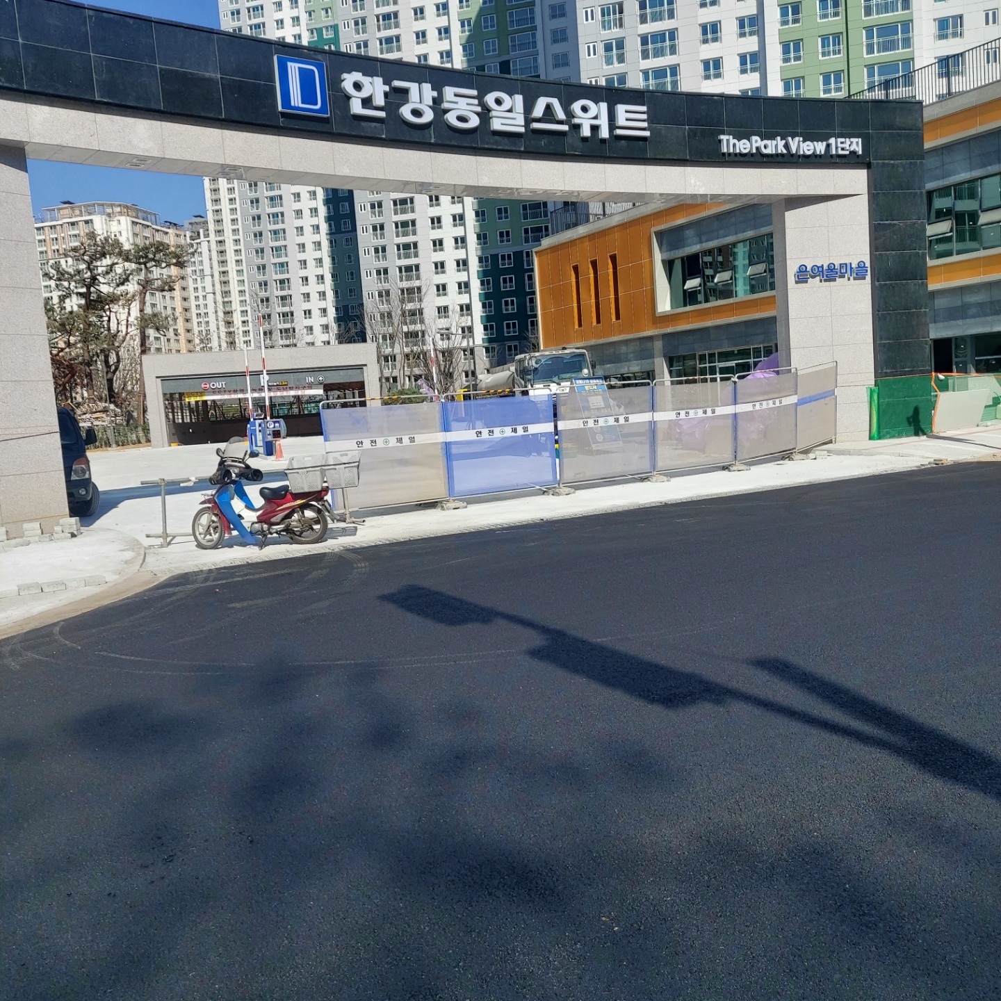 2000769928_ymQui1fv_7425723ce35b44b22058bc973244ade6f3eb03d8.jpg 이미지크게보기